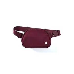 🆕 NWT Halara Belt Bag, burgundy